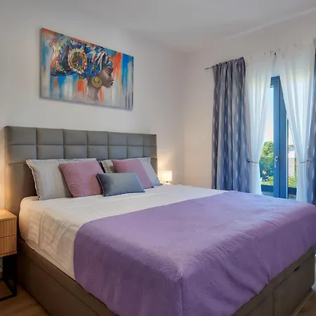 Brand New Borina With Pool * Loborika