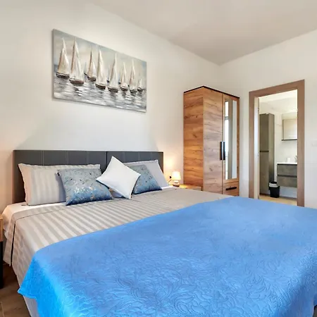 Vila Brand New Borina With Pool *