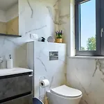 Villa Brand New Borina With Pool *