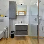 Brand New Borina With Pool *