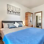 Villa Brand New Borina With Pool *