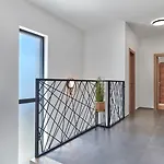 Villa Brand New Borina With Pool Loborika