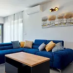 Brand New Borina With Pool Villa *